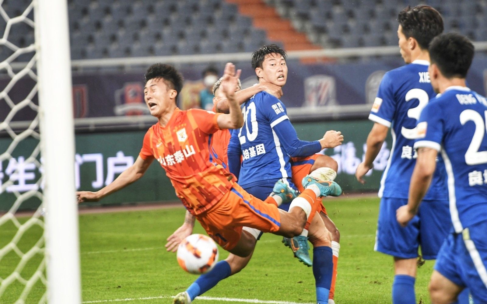 拉菲尼亚：我上场就会尽力做到最好，正通过训练找回最佳状态