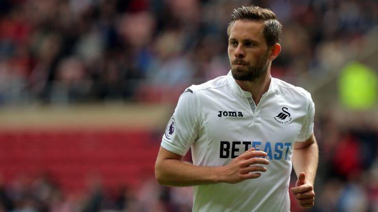 邵佳一会把青岛西海岸的这套5-4-1阵型自由切换...