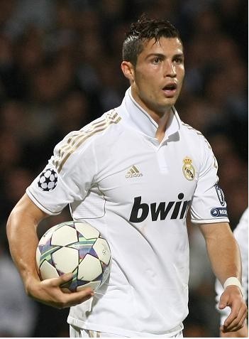 4-0登顶意甲！劳塔罗80米奔袭破门，齐沃拯救2大弃将，唯独他救不了（4-0领跑意甲！劳塔罗80米长途奔袭破门，齐沃激活两大弃将，却独救不了他）