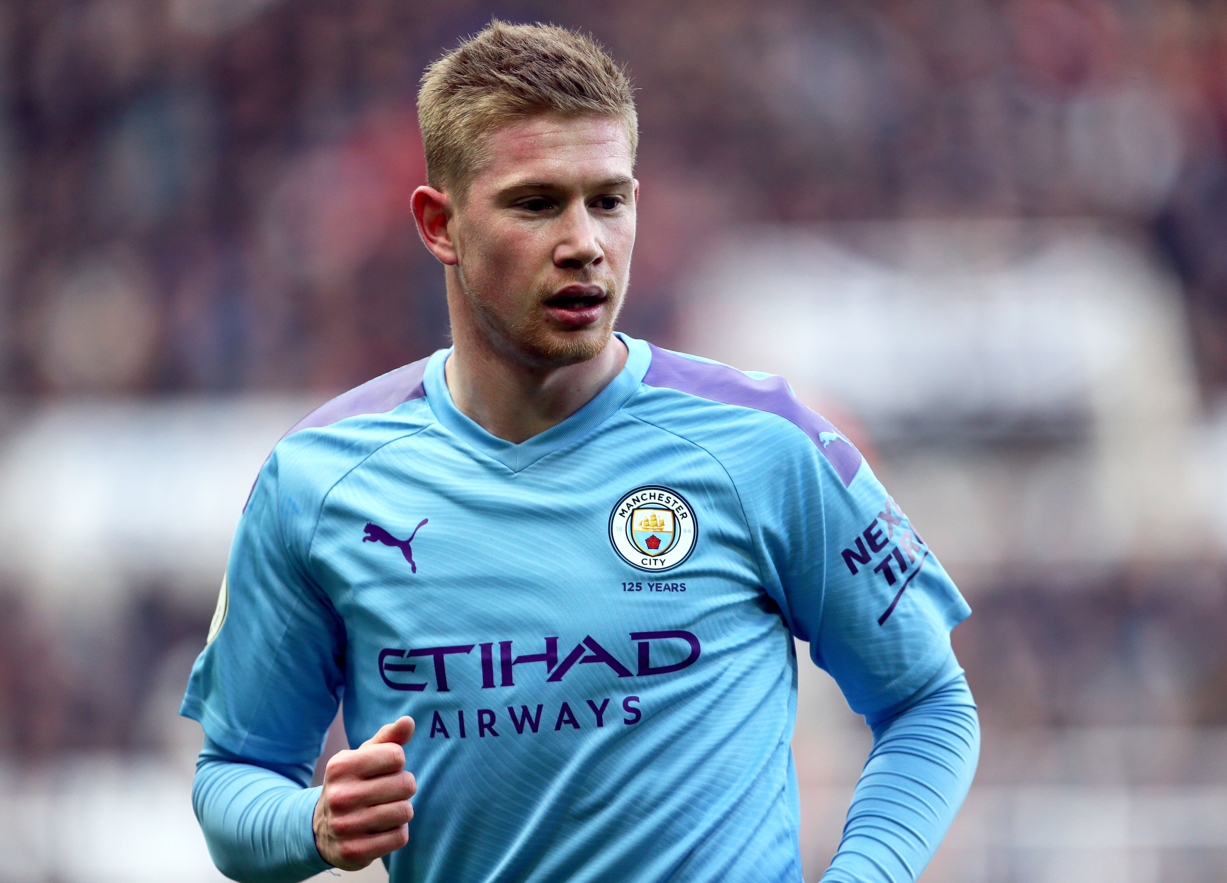 官方：大阪钢巴正式买断广岛三箭中场满田诚（官宣：大阪钢巴从广岛三箭永久签下中场满田诚）