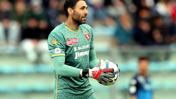 攻入里昂队史欧战第500球，托利索上演职业生涯首次帽子戏法