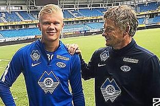 愿无大碍，蒯纪闻谢场时被拍到手臂缠着绷带