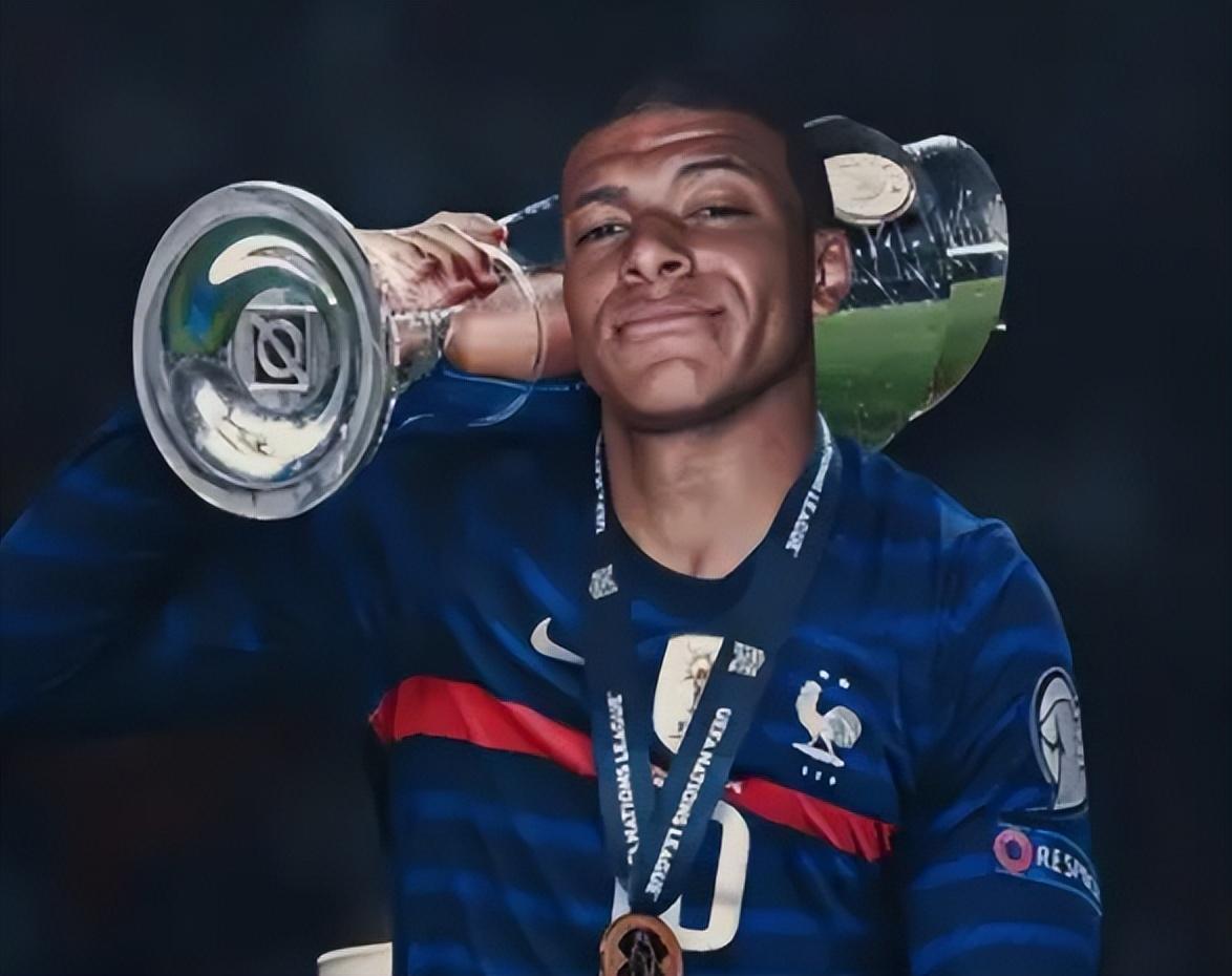 阿斯：皇马需要给姆巴佩配备更好的队友，就像当年为C罗做的那样（阿斯报：皇马需为姆巴佩配更强队友，复刻C罗时期的建队思路）