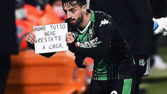 记者：拜仁考虑通过引进巴莱巴以顶替去向未明的格雷茨卡