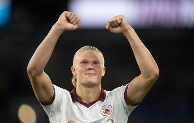 记者：张琳芃大概率还要再坚守一年，发挥老队员传帮带