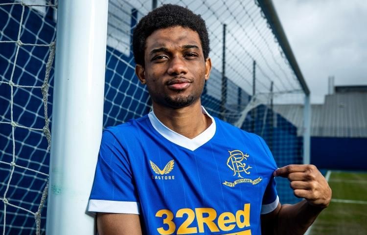 记者：申花本周二结束假期，重新集结备战今年的亚冠收官战